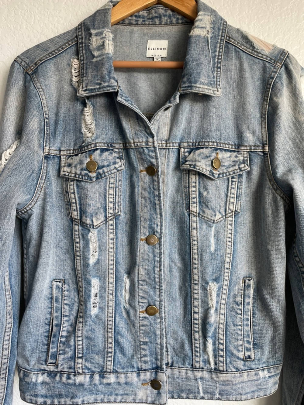 ELLISON Light Blue Distressed Denim Jean Trucker’s Jacket • Medium - Picture 14 of 16